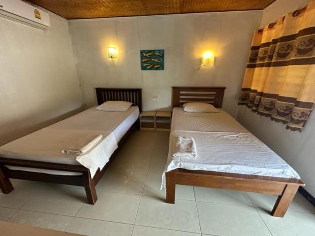 Lux Guesthouse Phi Phi-eilanden Buitenkant foto